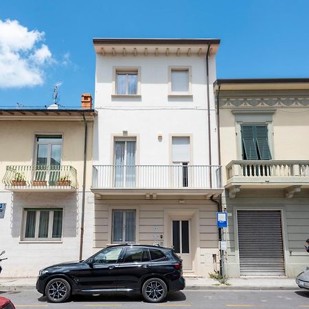 Suite Ondina Viareggio Apartments Luaran gambar